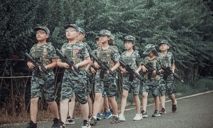 武汉阳光领袖夏令营-参加军事夏令营需要什么条件？