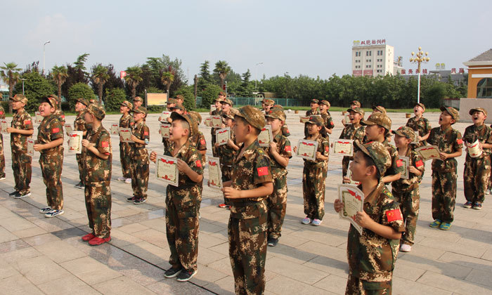 武汉阳光领袖夏令营-军事夏令营是如何让孩子养成良好习惯的呢？