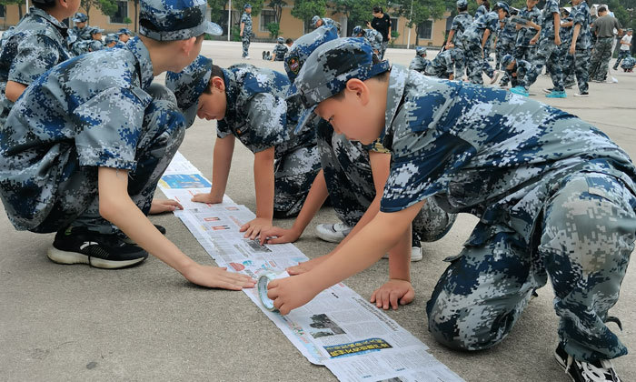 武汉阳光领袖夏令营-参加军事夏令营能改变孩子吗？